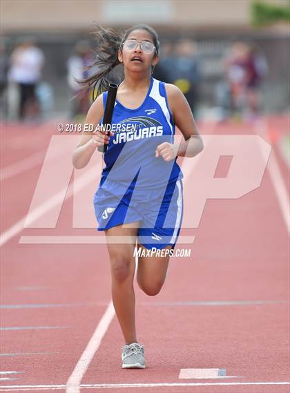 Thumbnail 3 in NIAA Northern League Track & Field Championships 1A, 2A, 3A (Girls 3200m Relay) photogallery.