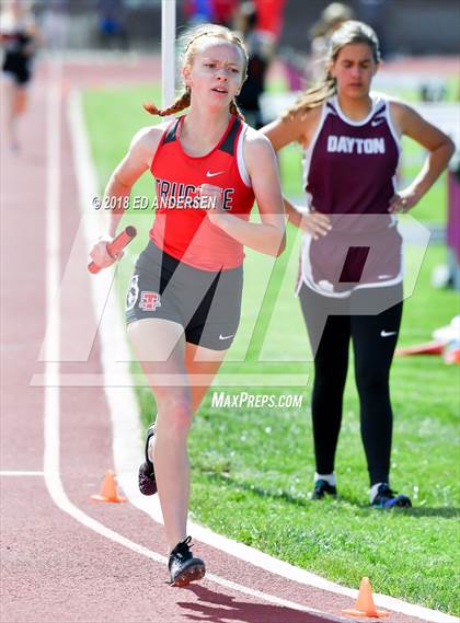 Thumbnail 1 in NIAA Northern League Track & Field Championships 1A, 2A, 3A (Girls 3200m Relay) photogallery.