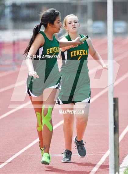 Thumbnail 3 in NIAA Northern League Track & Field Championships 1A, 2A, 3A (Girls 3200m Relay) photogallery.