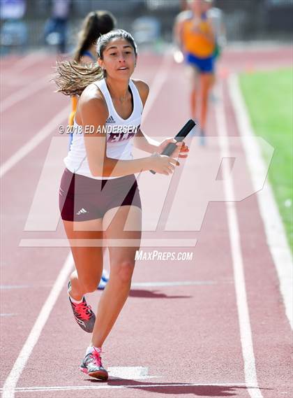 Thumbnail 3 in NIAA Northern League Track & Field Championships 1A, 2A, 3A (Girls 3200m Relay) photogallery.