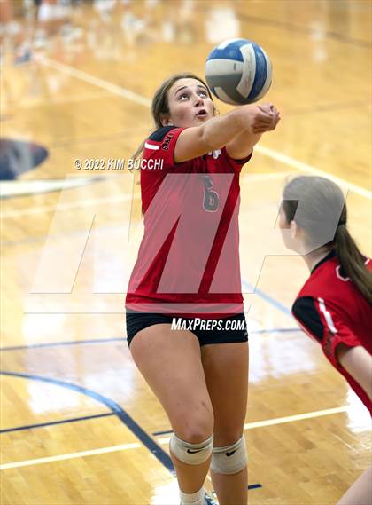 Thumbnail 3 in Grand Blanc vs. Grosse Pointe South (GPS Quad) photogallery.