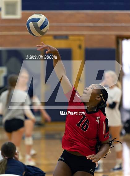 Thumbnail 2 in Grand Blanc vs. Grosse Pointe South (GPS Quad) photogallery.