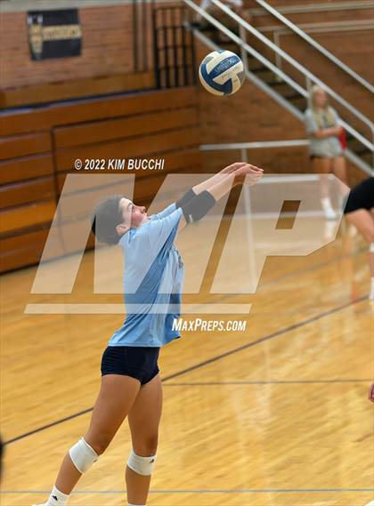 Thumbnail 3 in Grand Blanc vs. Grosse Pointe South (GPS Quad) photogallery.