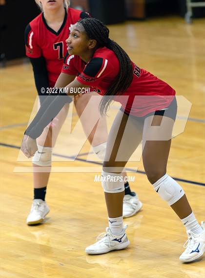 Thumbnail 1 in Grand Blanc vs. Grosse Pointe South (GPS Quad) photogallery.
