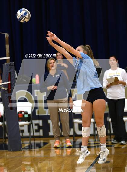 Thumbnail 2 in Grand Blanc vs. Grosse Pointe South (GPS Quad) photogallery.