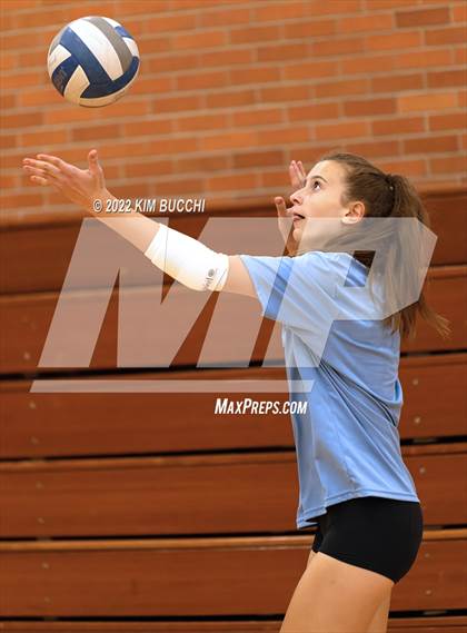 Thumbnail 3 in Grand Blanc vs. Grosse Pointe South (GPS Quad) photogallery.