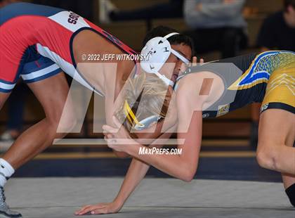 Thumbnail 2 in Viking Invitational photogallery.