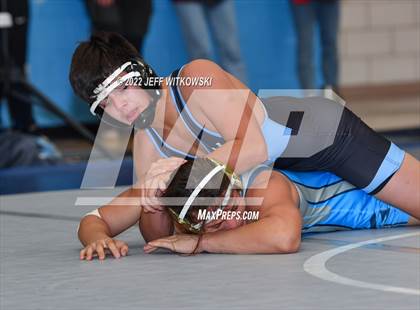 Thumbnail 2 in Viking Invitational photogallery.