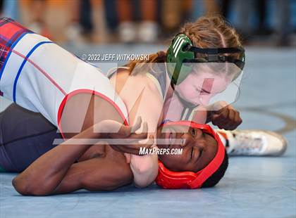 Thumbnail 2 in Viking Invitational photogallery.