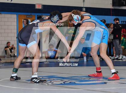 Thumbnail 3 in Viking Invitational photogallery.