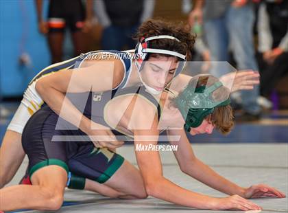 Thumbnail 3 in Viking Invitational photogallery.