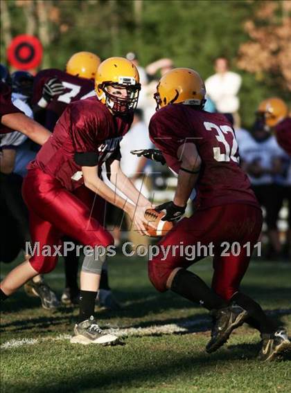 Thumbnail 3 in Granby Memorial vs. Ellington/Somers photogallery.
