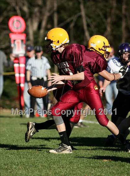 Thumbnail 2 in Granby Memorial vs. Ellington/Somers photogallery.