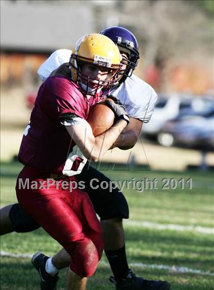 Thumbnail 2 in Granby Memorial vs. Ellington/Somers photogallery.