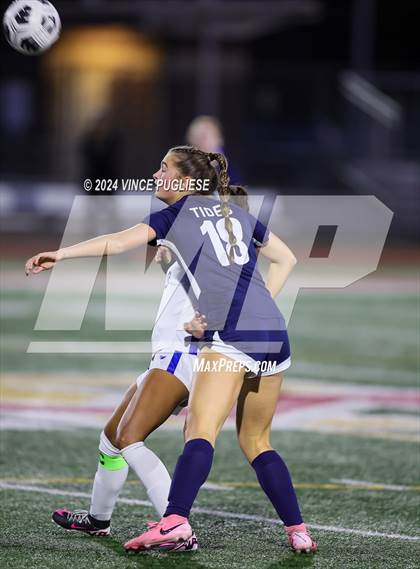 Thumbnail 3 in Mountain View @ Gig Harbor (WIAA 3A Section Playoffs) photogallery.