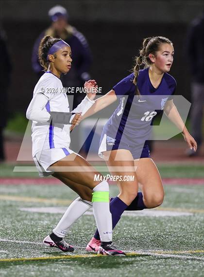 Thumbnail 2 in Mountain View @ Gig Harbor (WIAA 3A Section Playoffs) photogallery.