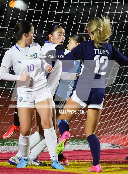 Thumbnail 1 in Mountain View @ Gig Harbor (WIAA 3A Section Playoffs) photogallery.