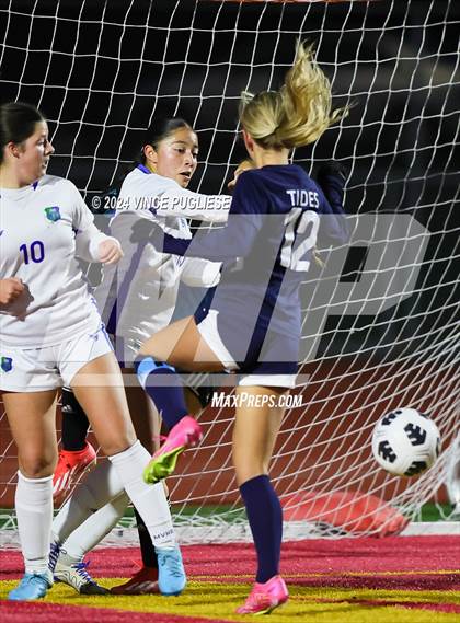 Thumbnail 3 in Mountain View @ Gig Harbor (WIAA 3A Section Playoffs) photogallery.