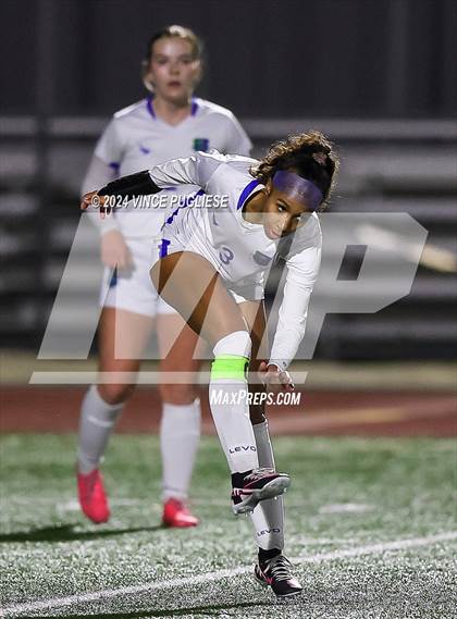 Thumbnail 1 in Mountain View @ Gig Harbor (WIAA 3A Section Playoffs) photogallery.
