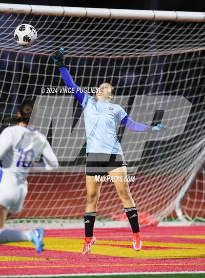 Thumbnail 1 in Mountain View @ Gig Harbor (WIAA 3A Section Playoffs) photogallery.