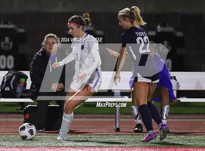 Thumbnail 2 in Mountain View @ Gig Harbor (WIAA 3A Section Playoffs) photogallery.