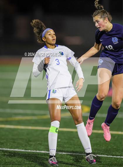 Thumbnail 2 in Mountain View @ Gig Harbor (WIAA 3A Section Playoffs) photogallery.