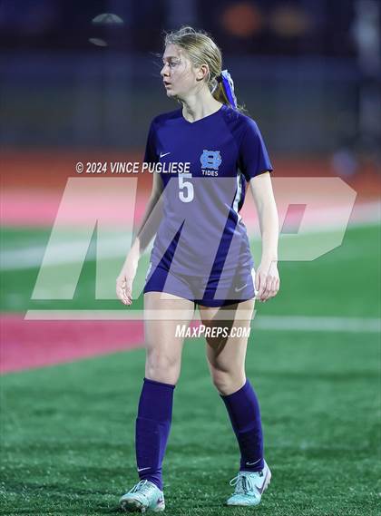 Thumbnail 2 in Mountain View @ Gig Harbor (WIAA 3A Section Playoffs) photogallery.