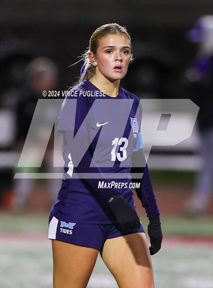 Thumbnail 1 in Mountain View @ Gig Harbor (WIAA 3A Section Playoffs) photogallery.