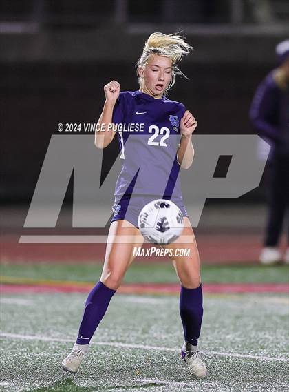 Thumbnail 2 in Mountain View @ Gig Harbor (WIAA 3A Section Playoffs) photogallery.