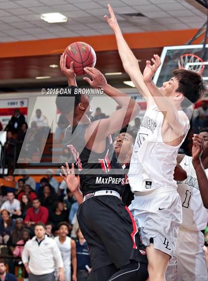 Thumbnail 3 in Oldsmar Christian vs. La Lumiere (Chick-Fil-A Classic) photogallery.