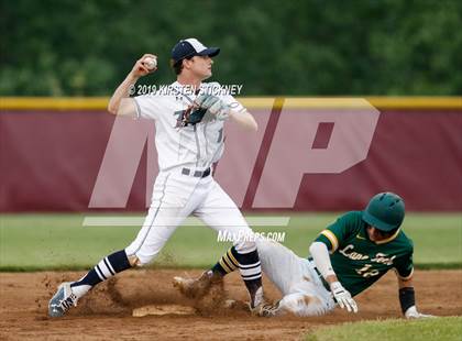 Thumbnail 3 in Lane Tech vs Glenbrook South (IHSA Sectional Semifinal) photogallery.