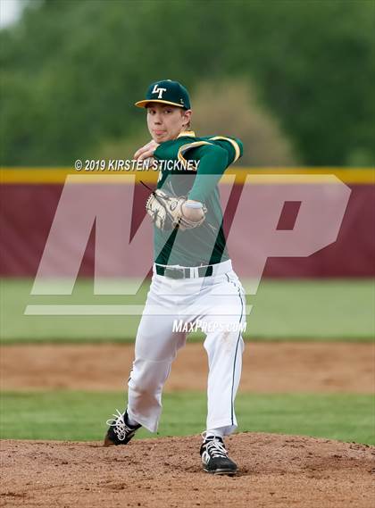 Thumbnail 3 in Lane Tech vs Glenbrook South (IHSA Sectional Semifinal) photogallery.
