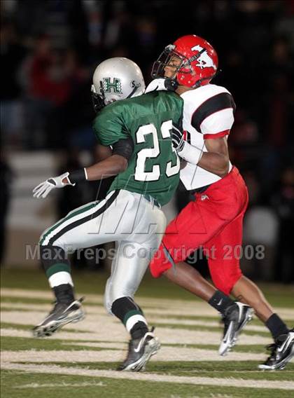 Thumbnail 2 in North Shore vs. Hightower (Texas 5A D1 Area Playoff) photogallery.