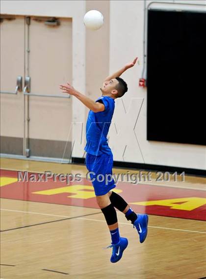 Thumbnail 2 in Rocklin vs. Jesuit (CIF SJS D1 Final) photogallery.