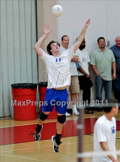 Thumbnail 3 in Rocklin vs. Jesuit (CIF SJS D1 Final) photogallery.