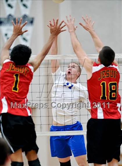 Thumbnail 3 in Rocklin vs. Jesuit (CIF SJS D1 Final) photogallery.