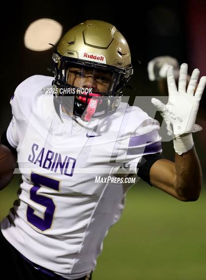 Thumbnail 2 in Sabino @ Sahuaro photogallery.