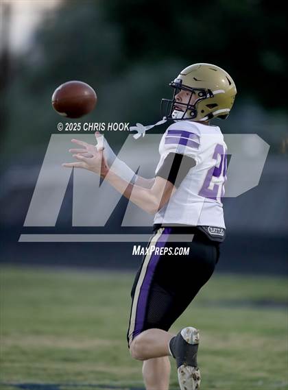 Thumbnail 1 in Sabino @ Sahuaro photogallery.