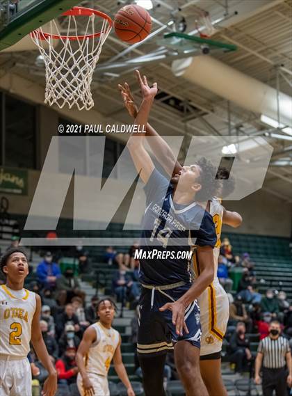 Thumbnail 3 in Gonzaga Prep vs. O'Dea (Hardwood Invite 1st Round) photogallery.