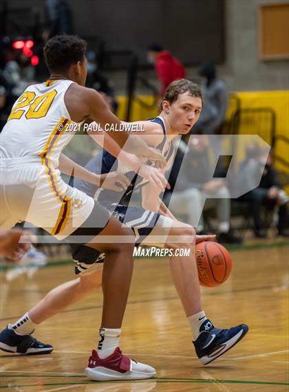 Thumbnail 2 in Gonzaga Prep vs. O'Dea (Hardwood Invite 1st Round) photogallery.