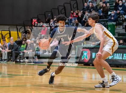 Thumbnail 3 in Gonzaga Prep vs. O'Dea (Hardwood Invite 1st Round) photogallery.