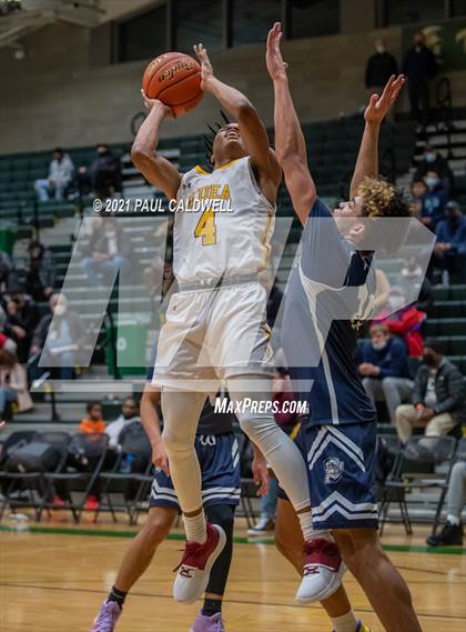 Thumbnail 3 in Gonzaga Prep vs. O'Dea (Hardwood Invite 1st Round) photogallery.