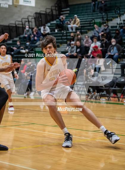 Thumbnail 2 in Gonzaga Prep vs. O'Dea (Hardwood Invite 1st Round) photogallery.