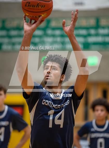 Thumbnail 3 in Gonzaga Prep vs. O'Dea (Hardwood Invite 1st Round) photogallery.