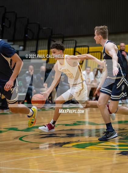 Thumbnail 3 in Gonzaga Prep vs. O'Dea (Hardwood Invite 1st Round) photogallery.