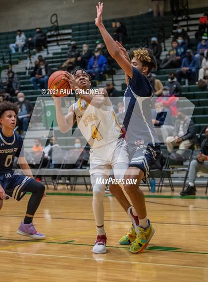 Thumbnail 1 in Gonzaga Prep vs. O'Dea (Hardwood Invite 1st Round) photogallery.