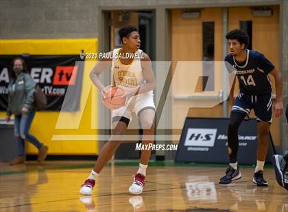 Thumbnail 3 in Gonzaga Prep vs. O'Dea (Hardwood Invite 1st Round) photogallery.