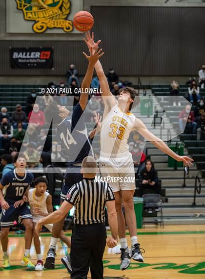 Thumbnail 1 in Gonzaga Prep vs. O'Dea (Hardwood Invite 1st Round) photogallery.