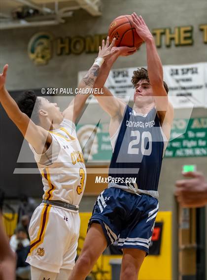 Thumbnail 2 in Gonzaga Prep vs. O'Dea (Hardwood Invite 1st Round) photogallery.
