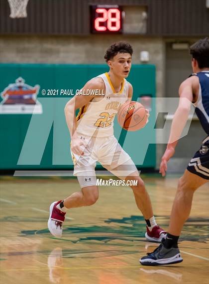 Thumbnail 3 in Gonzaga Prep vs. O'Dea (Hardwood Invite 1st Round) photogallery.